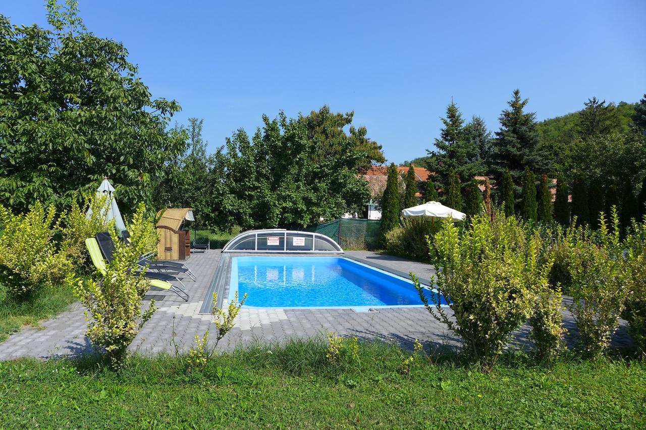 Villa Astoria Balatongyörök Exterior foto