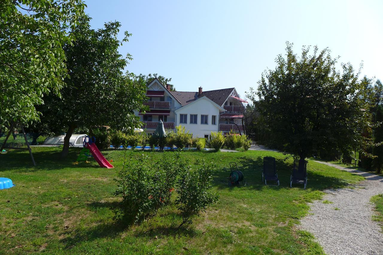 Villa Astoria Balatongyörök Exterior foto